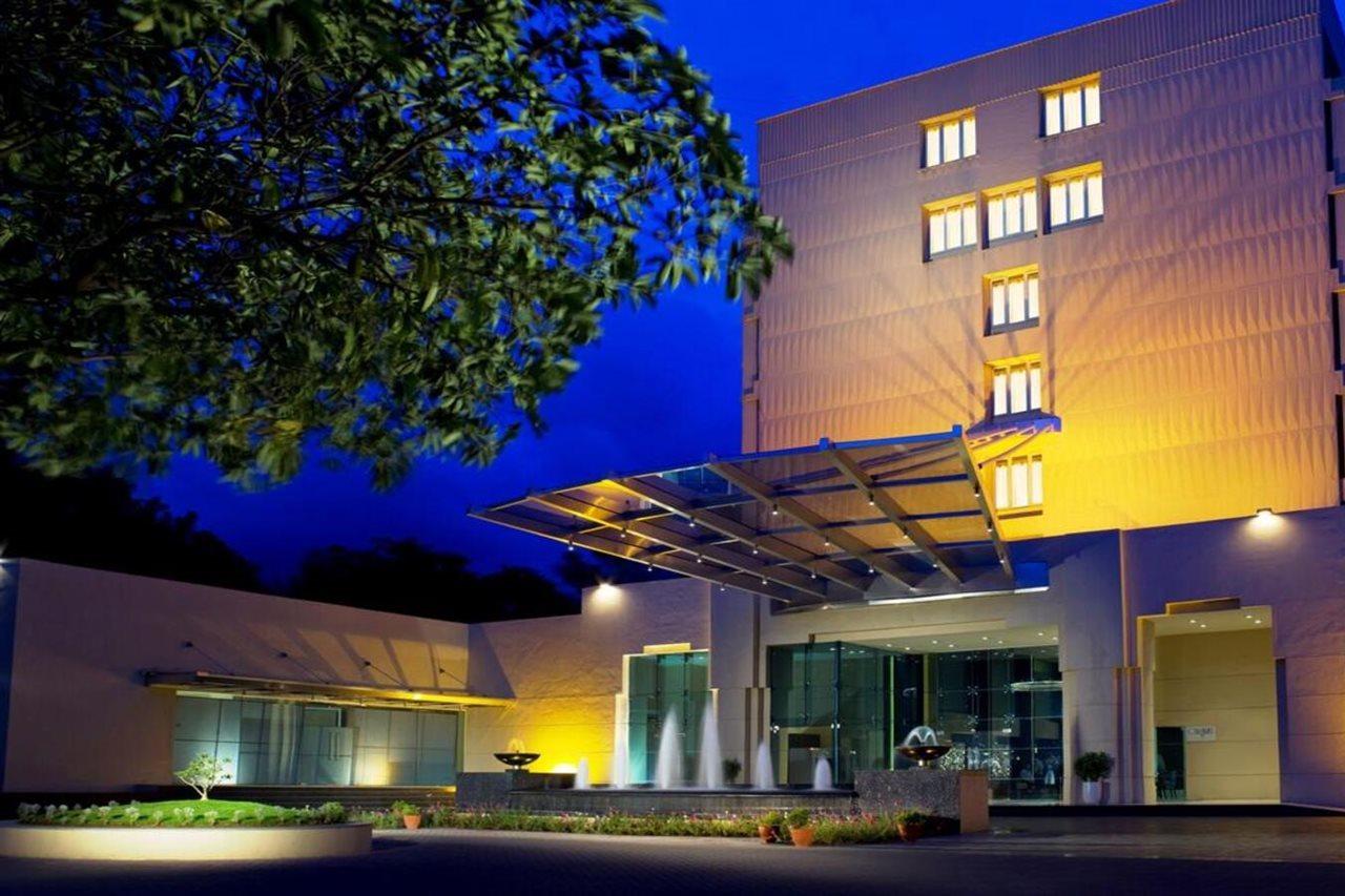 Blue Diamond Pune Ihcl Seleqtions Exterior photo