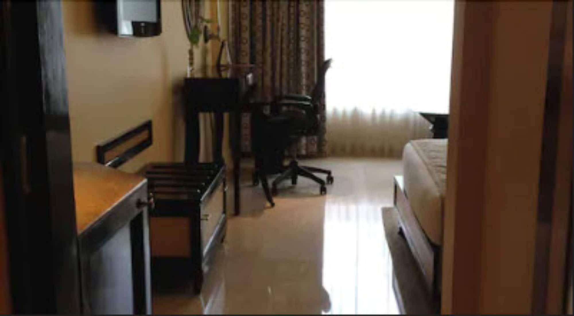Blue Diamond Pune Ihcl Seleqtions Exterior photo