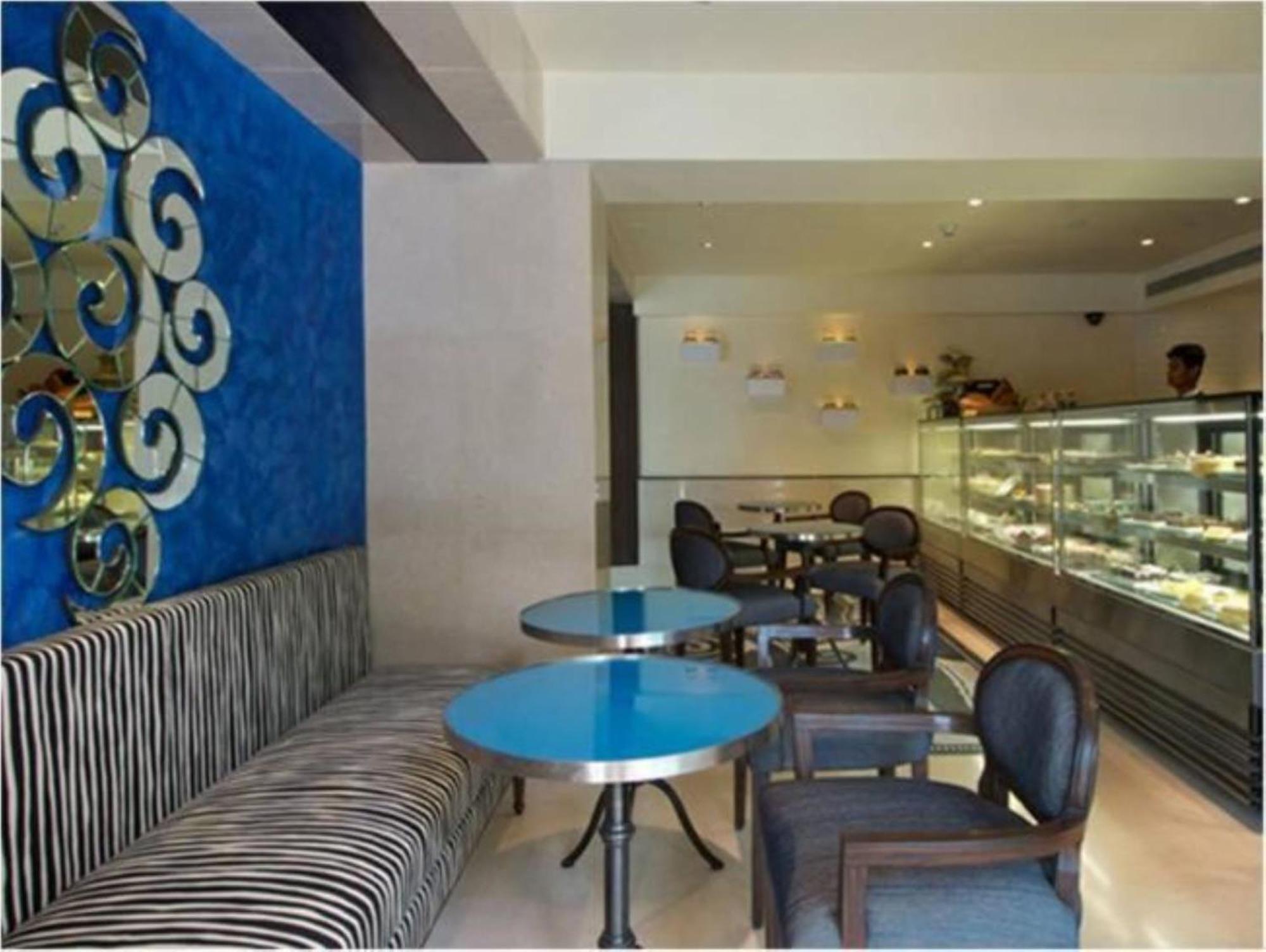 Blue Diamond Pune Ihcl Seleqtions Exterior photo