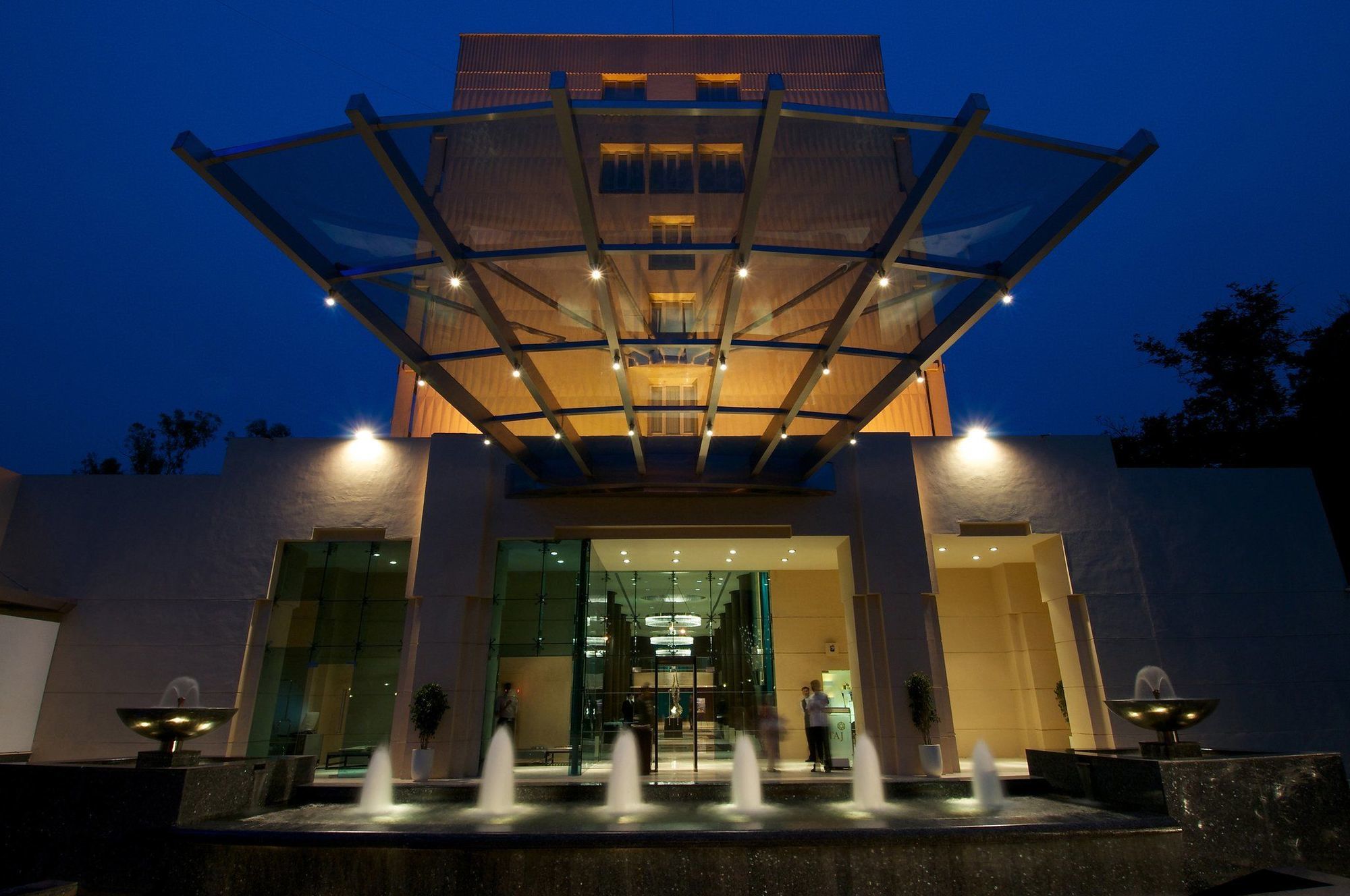 Blue Diamond Pune Ihcl Seleqtions Exterior photo